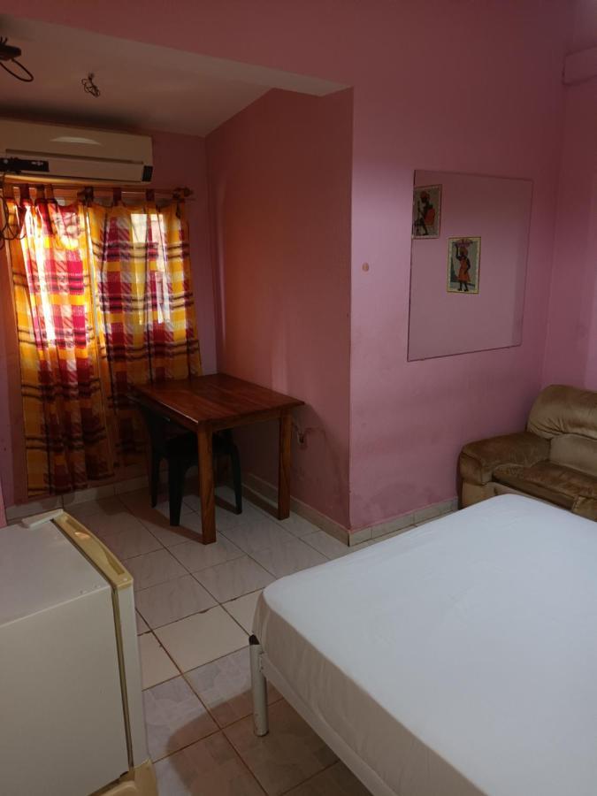 Hotel Badinca Alojamento Low Cost In Bissau Avenida Francisco Mendes Exteriér fotografie